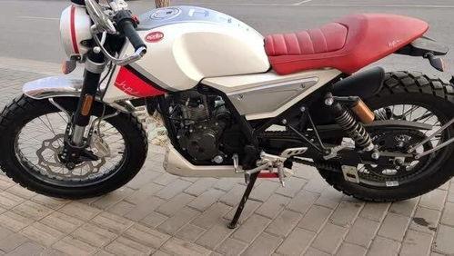 阿普利亚150视频,动感十足，驾驭激情的骑行体验